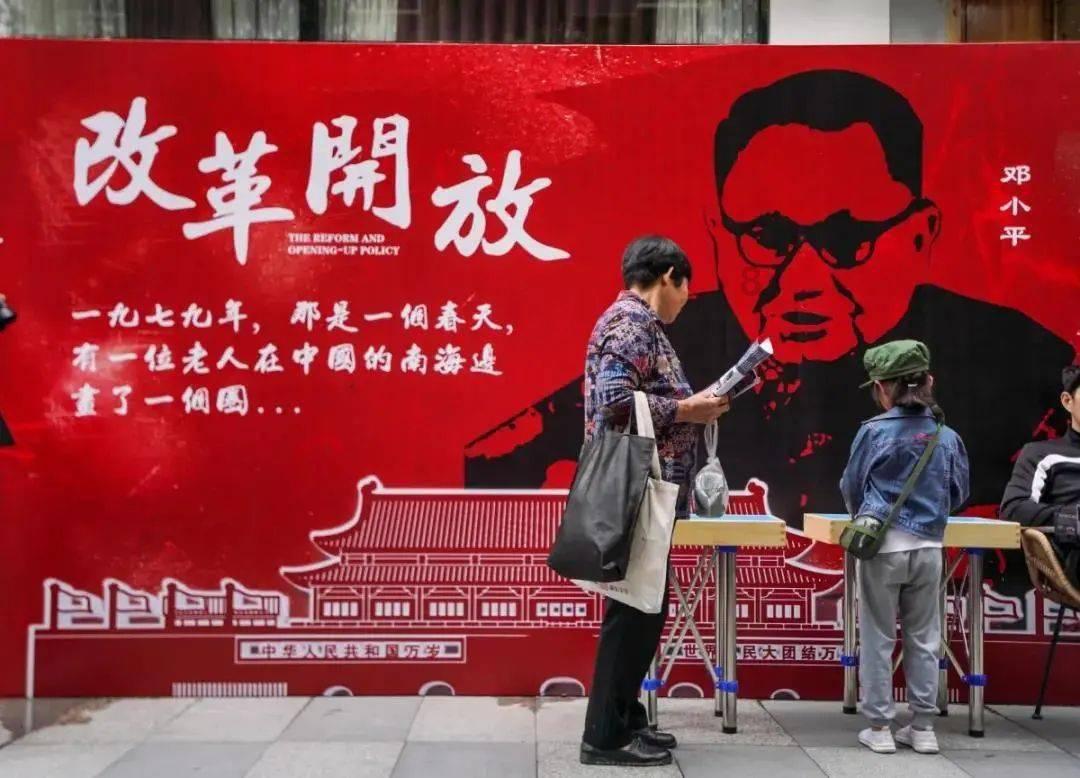 为什么女人结婚又当爹又当妈 白天上班 晚上照顾孩子 一天休息不好？游戏画面